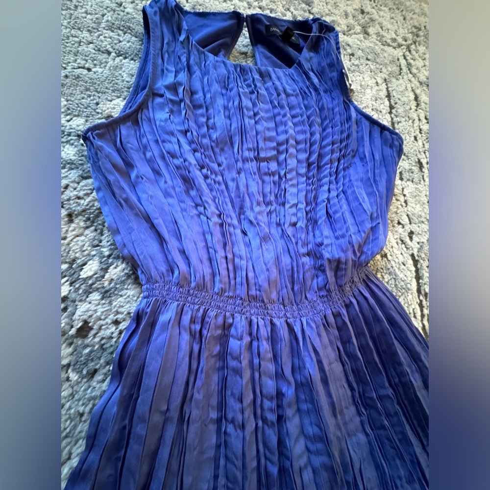 NWT Banana Republic Pleated midi Dress periwinkle blue small S sleeveless - Picture 4 of 9